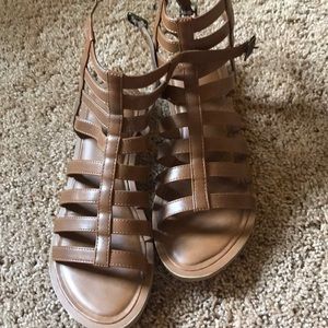 Tan/brown American eagle gladiator sandals